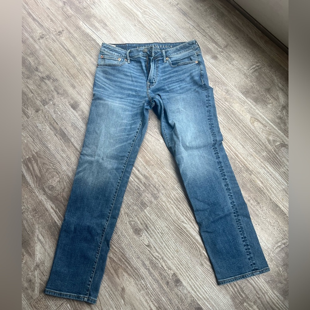 American Eagle Slim Straight-Leg Jeans Size: 32x32